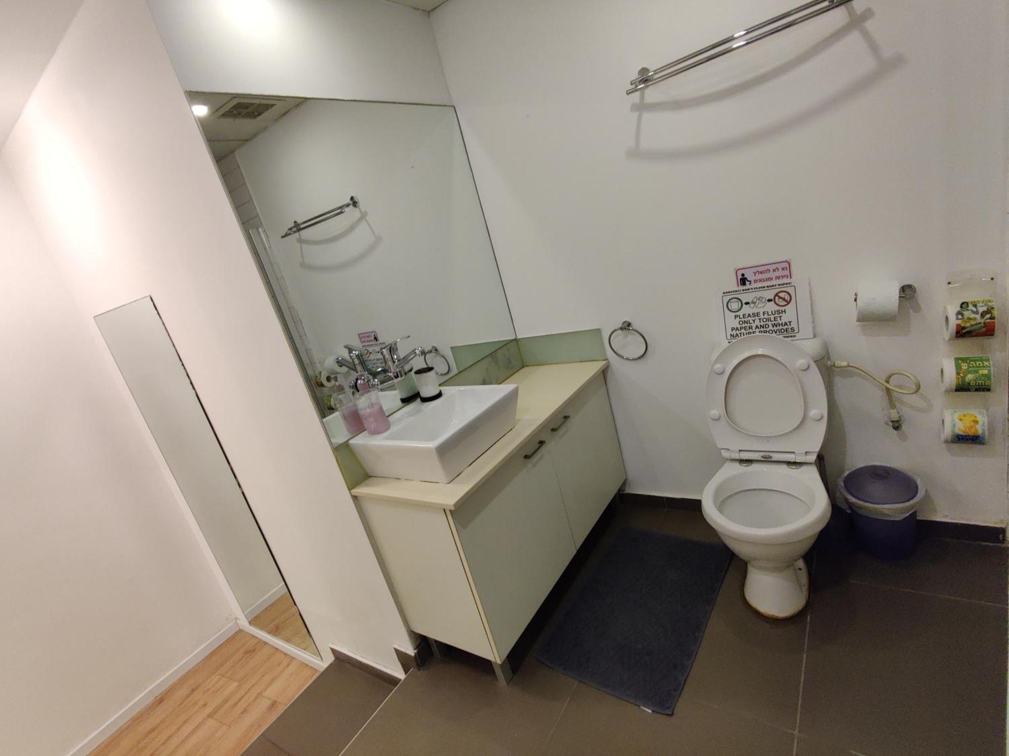 Central Stay Tlv Beachfront تل أبيب الغرفة الصورة