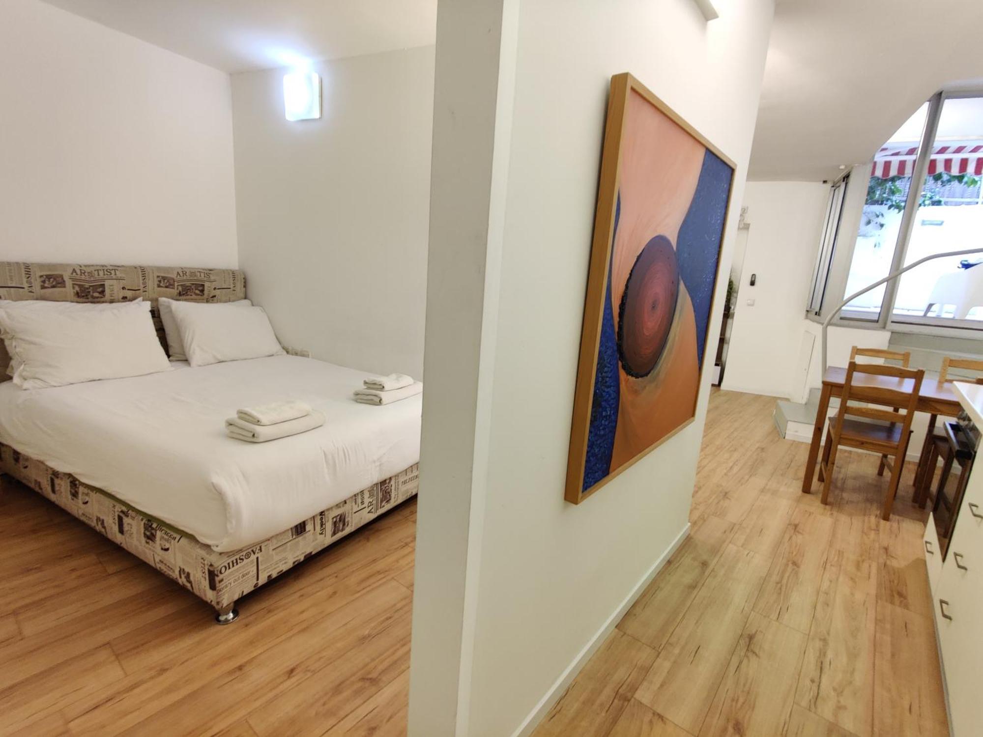 Central Stay Tlv Beachfront تل أبيب الغرفة الصورة