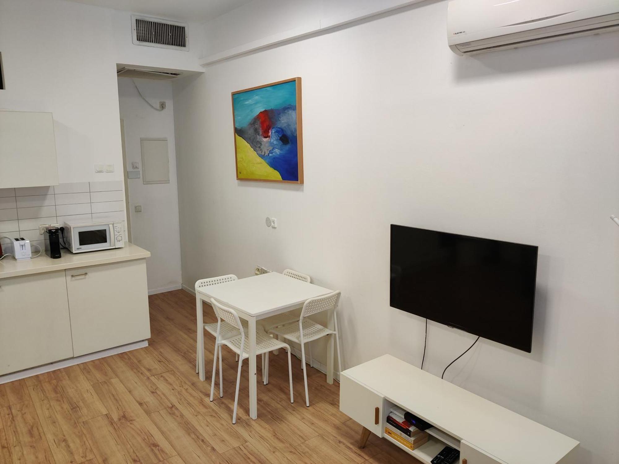 Central Stay Tlv Beachfront تل أبيب الغرفة الصورة