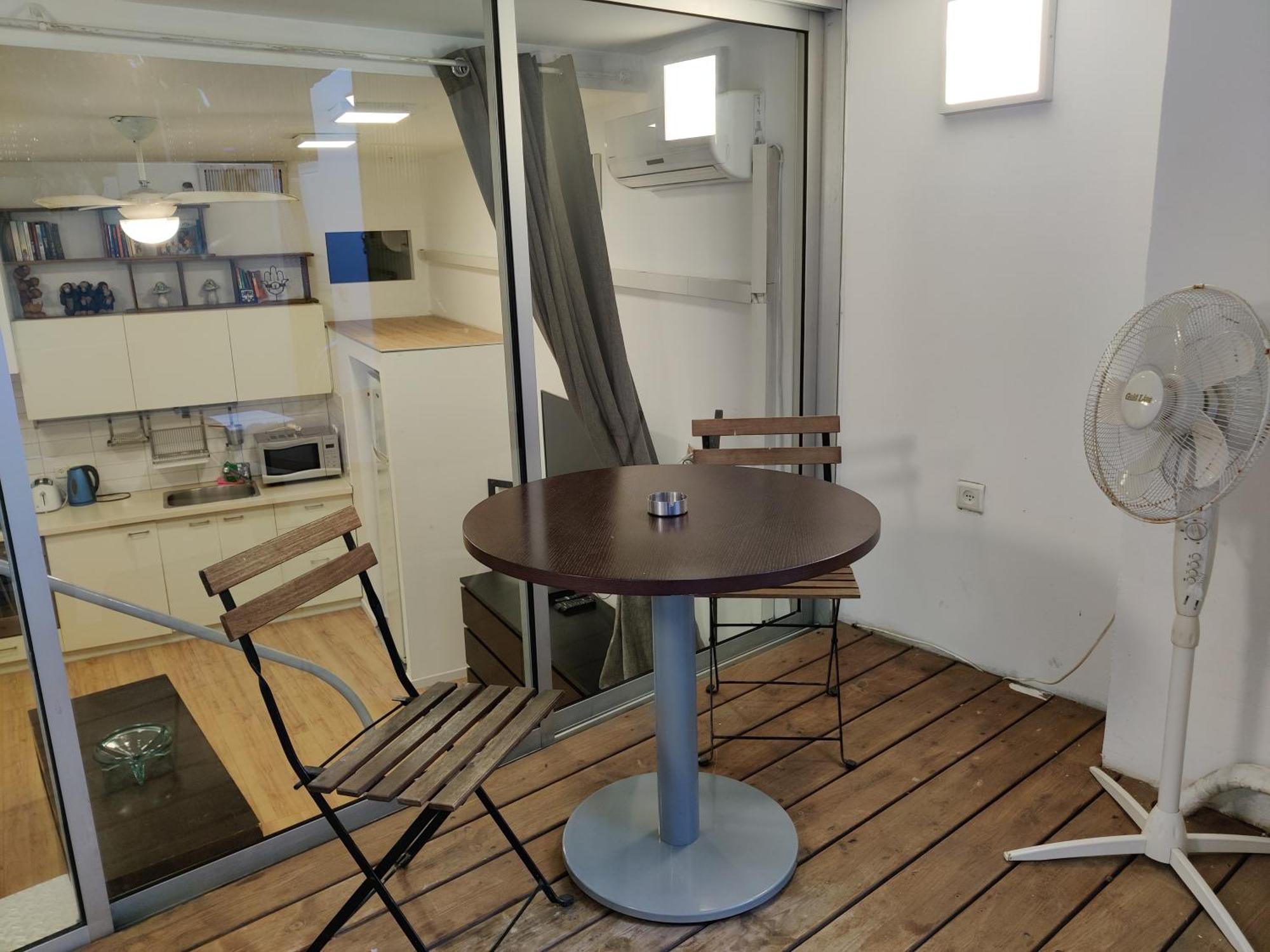 Central Stay Tlv Beachfront تل أبيب الغرفة الصورة