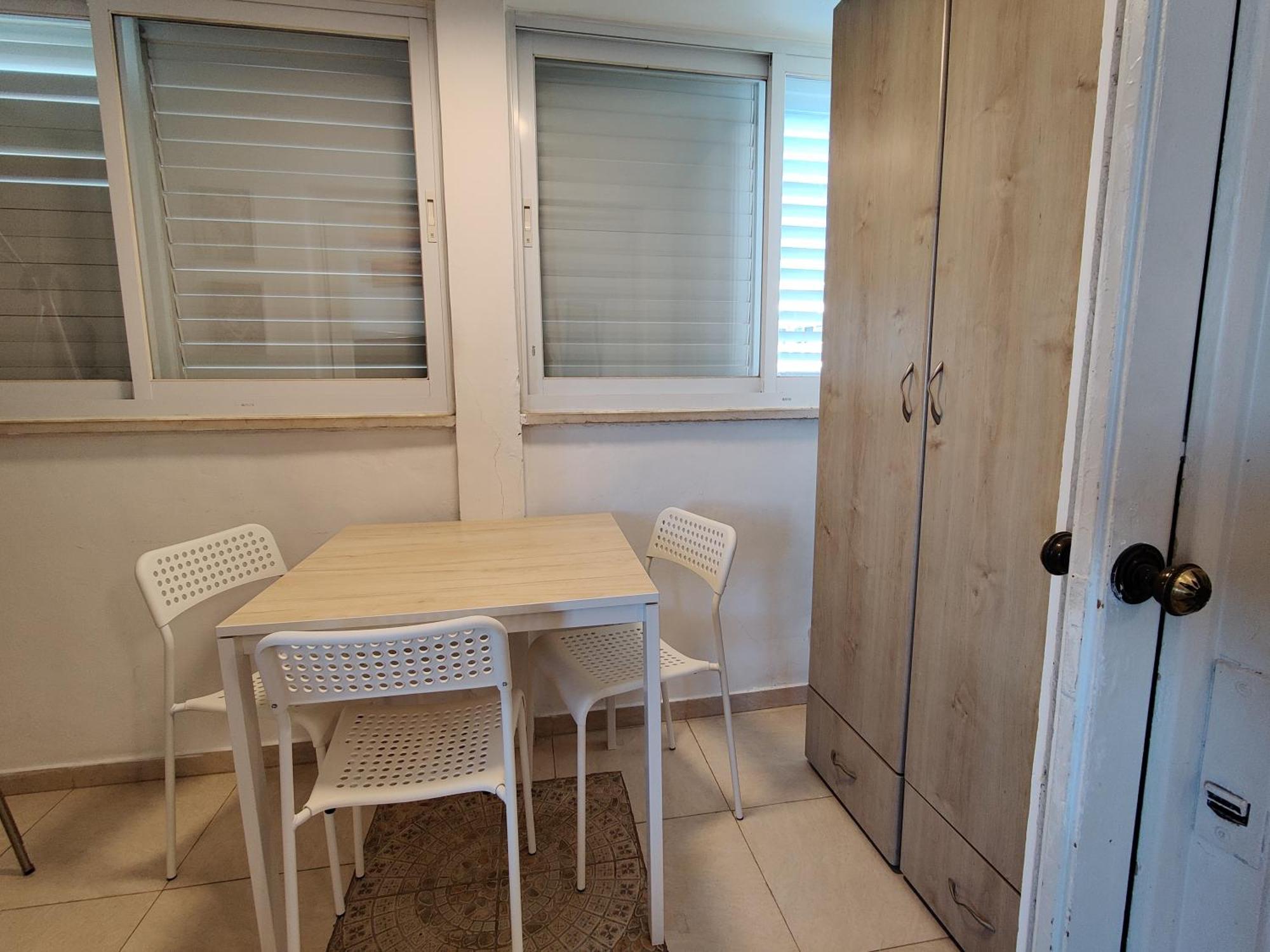Central Stay Tlv Beachfront تل أبيب الغرفة الصورة