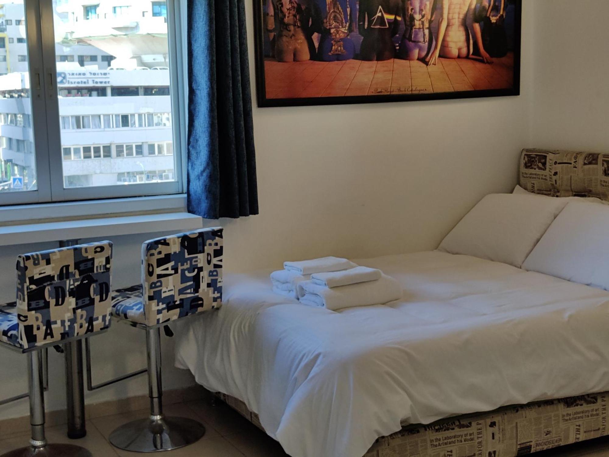Central Stay Tlv Beachfront تل أبيب الغرفة الصورة